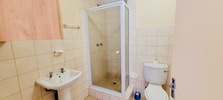2 Bedroom Property for Sale in Pellissier Free State